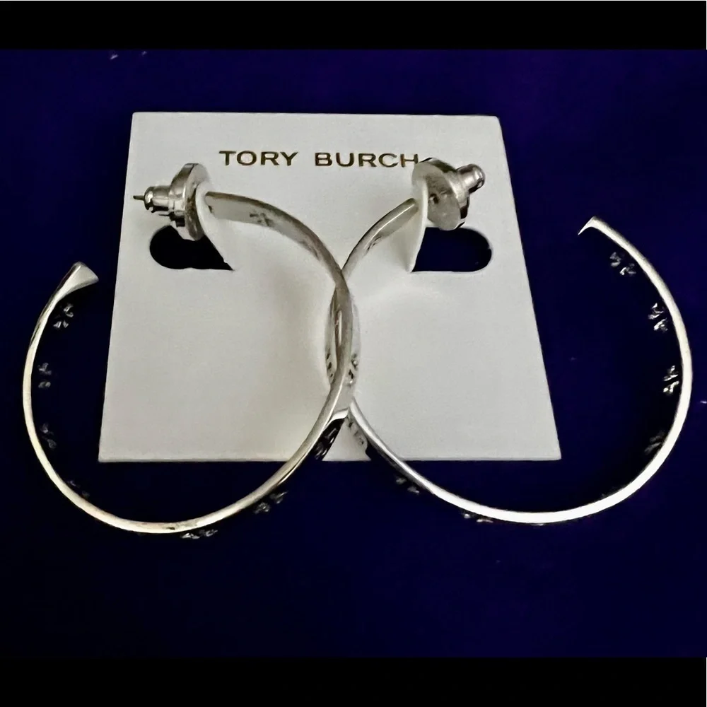 🔥🔥Authentic Designer Earrings At Awesome Prices To Buy Now & Save Price Firm